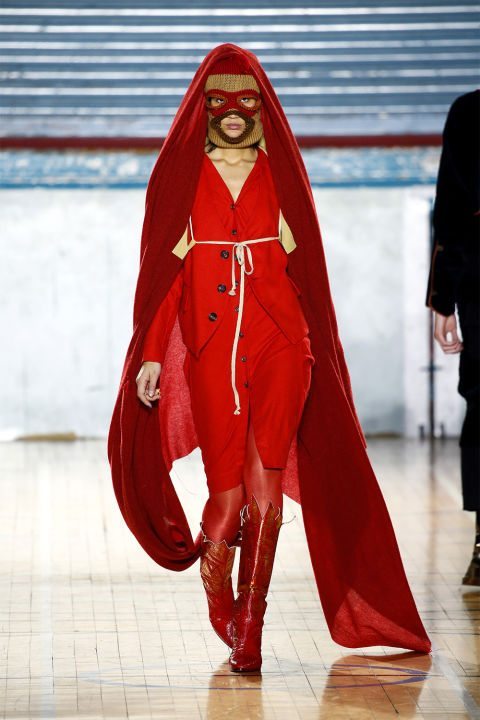 12 Outrageous Runway Looks From Fall Fashion Week The Ridiculous List 6398