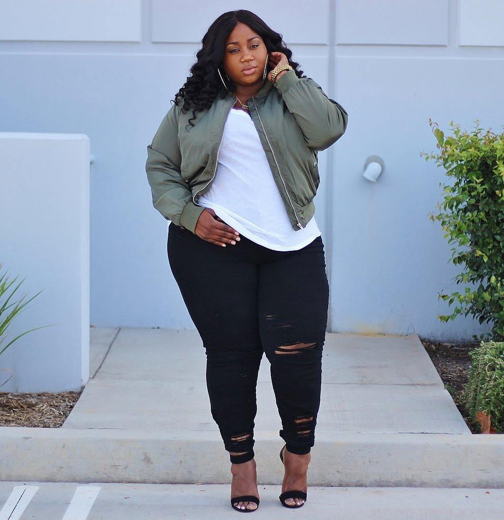 curvy-side-life-look-flattering-outfit-inspiration-stylish-curvy-woman