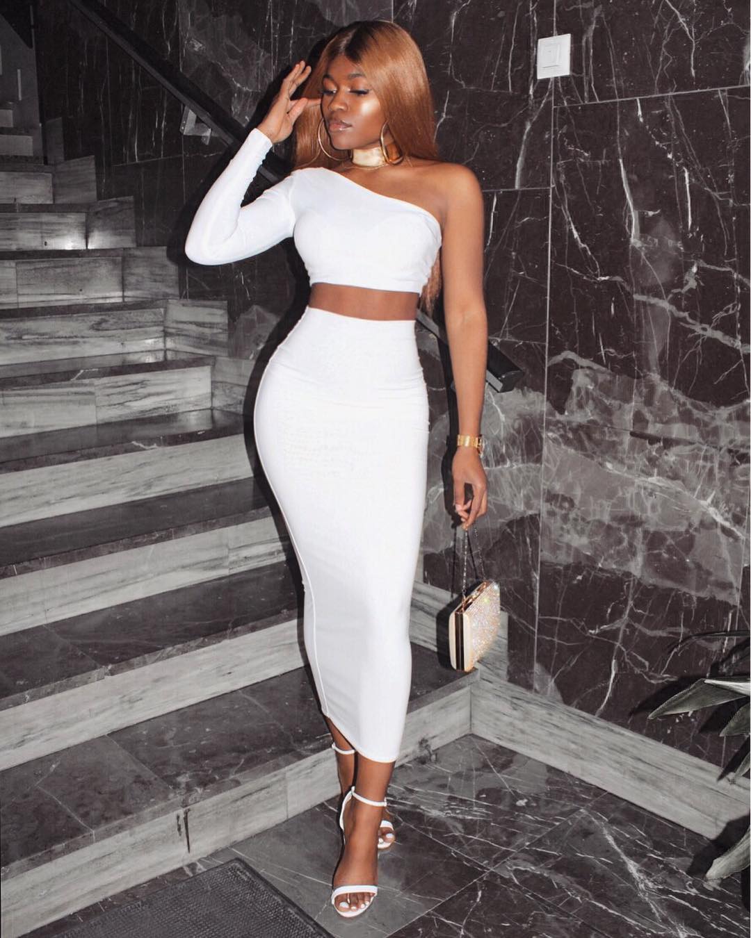 Marii Pazz's Sultry Chic Looks Could Leave You Feeling Hot And Bothered 