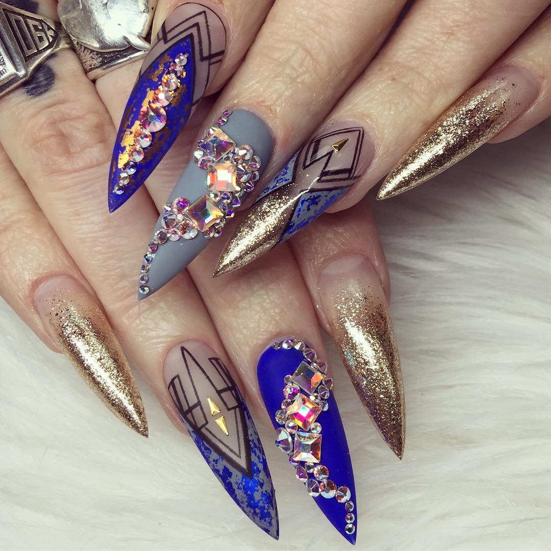 sculptured-nail-manicure-another-retro-thing-hit-millennials-sr-trends