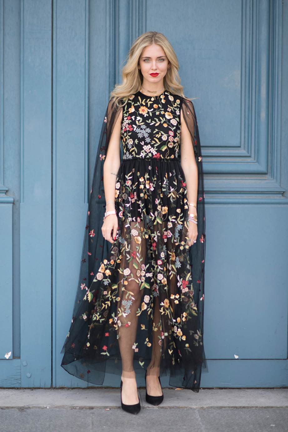 Chiara Ferragni, stilista (www.theblondsalad.com) in arrivo per la Louis  Vuitton Autunno/Inverno 2014-2015 Ready-to-wear show tenutasi a Cour Carree  du Louvre, Parigi, Francia il 5 marzo 2014. Indossa l'abito completo Louis  Vuitton. Foto