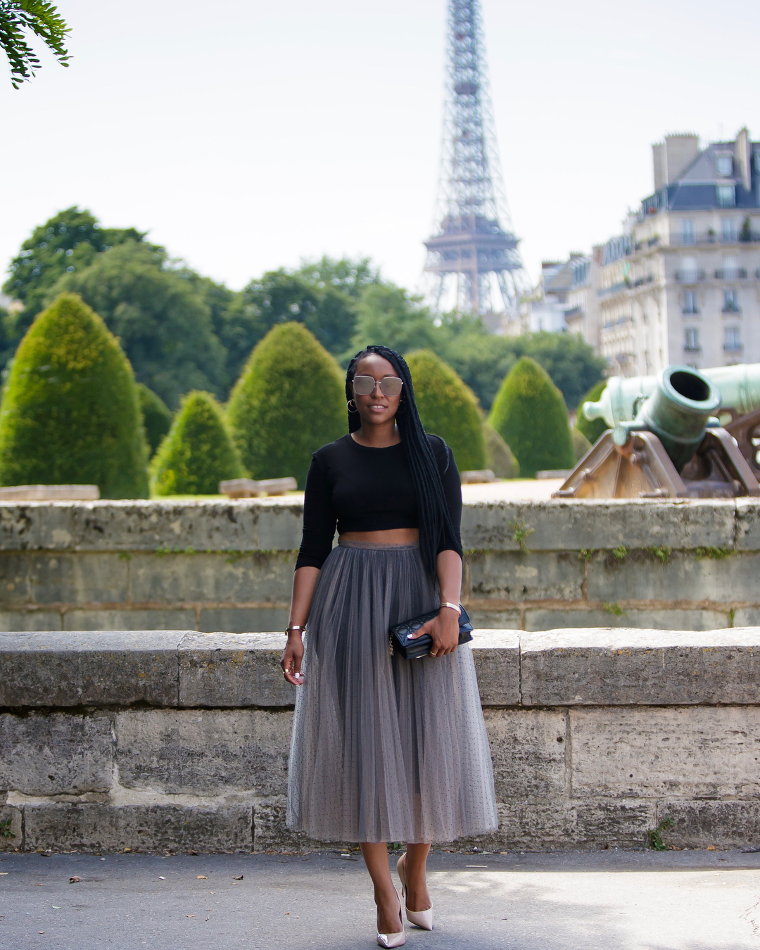 Classy Chic! SHIONA TURINI Is Definitely The Queen Of Crop Tops