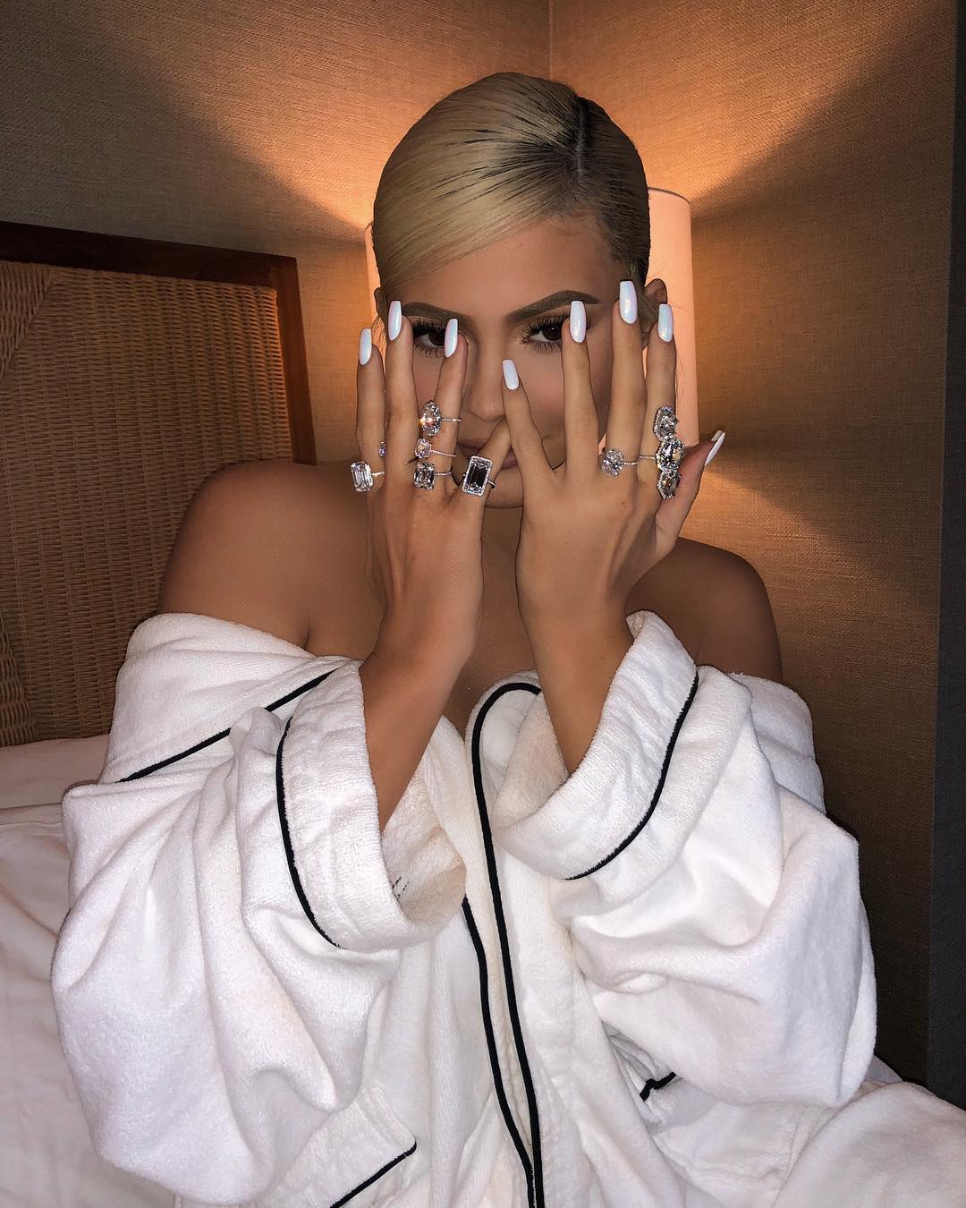 Best-white-coffin-nails-of-Kylie Style Rave