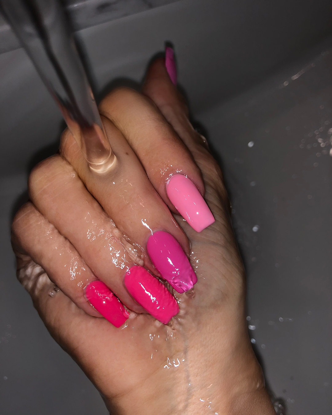 Latest-pink-nails-of-Kylie Style Rave