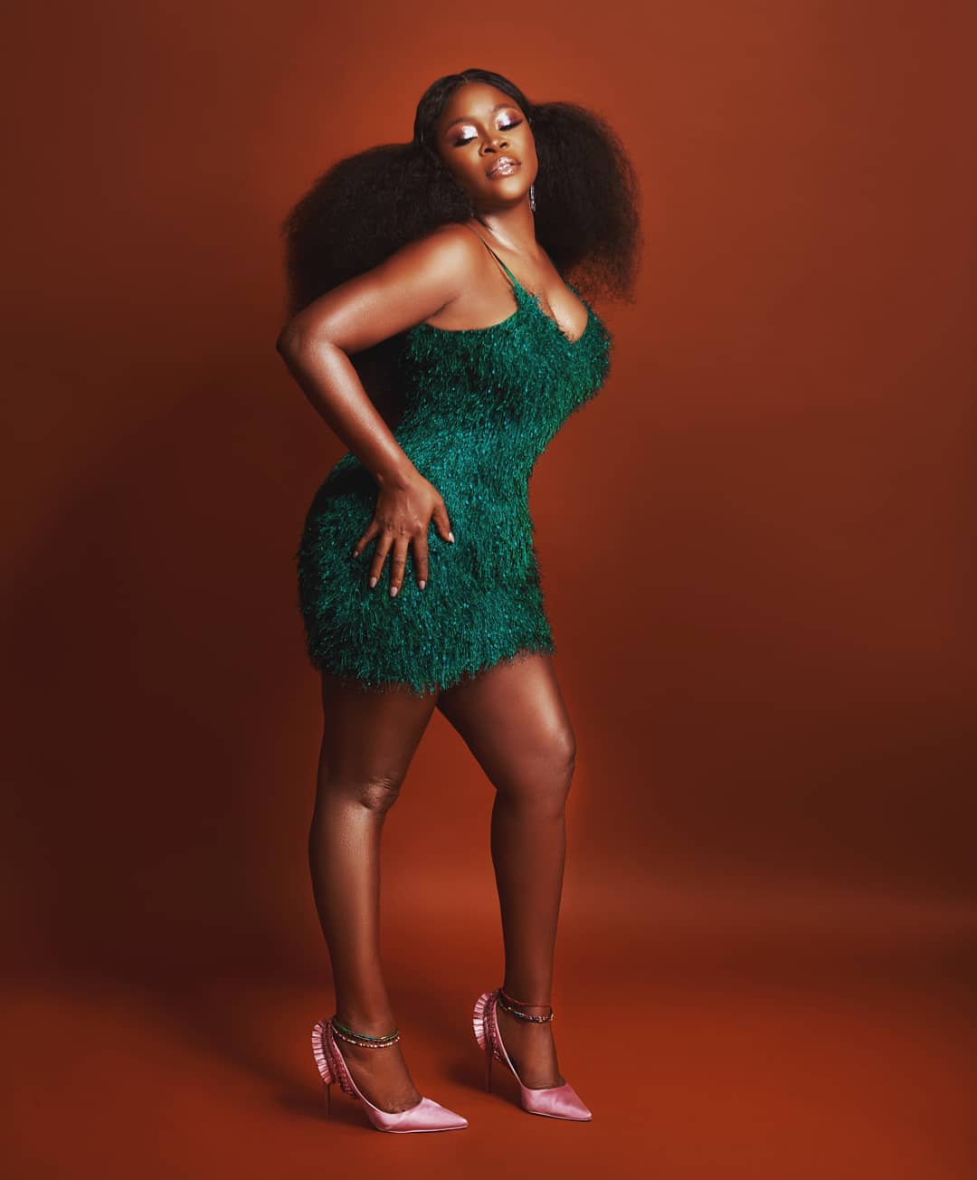 omawumi-in-her-feelings-music-style-rave