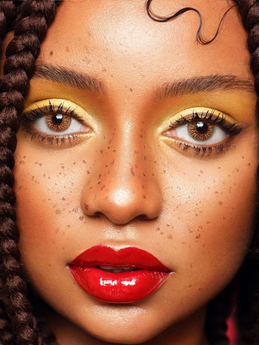 red-lip-nude-eye-makeup-look-style-rave