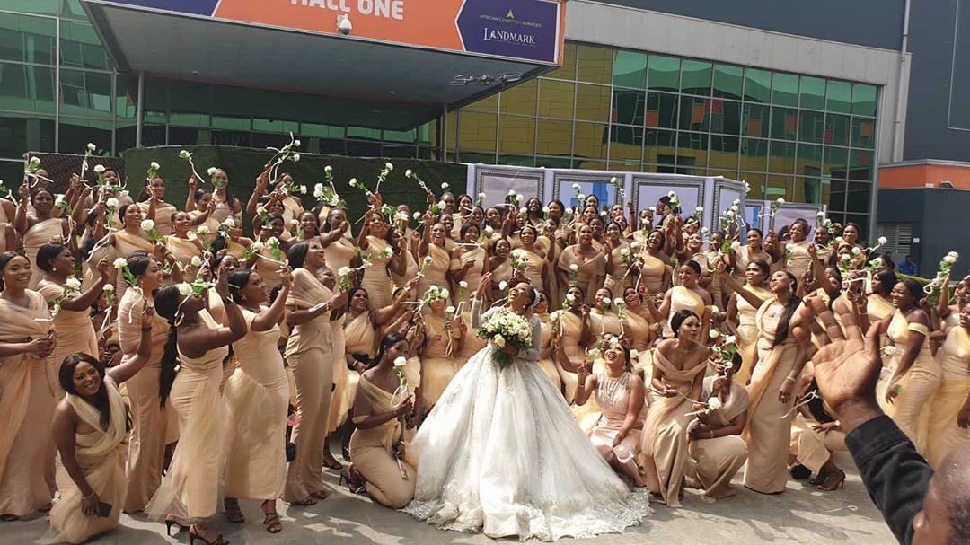 sandra-ikeji-record-breaking-wedding-200-bridesmaids-style-rave