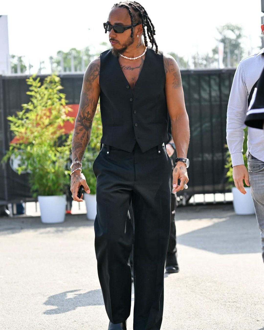 fashionable-male-celebrities-outfits-style-rave