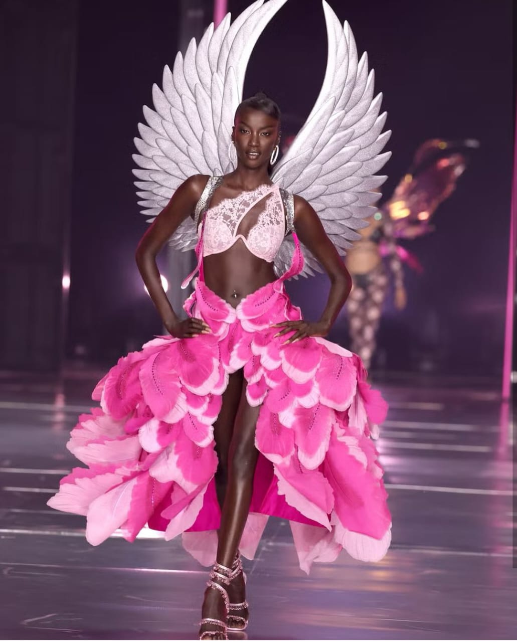 Anok Yai victorias-secret-fashion-show-2024