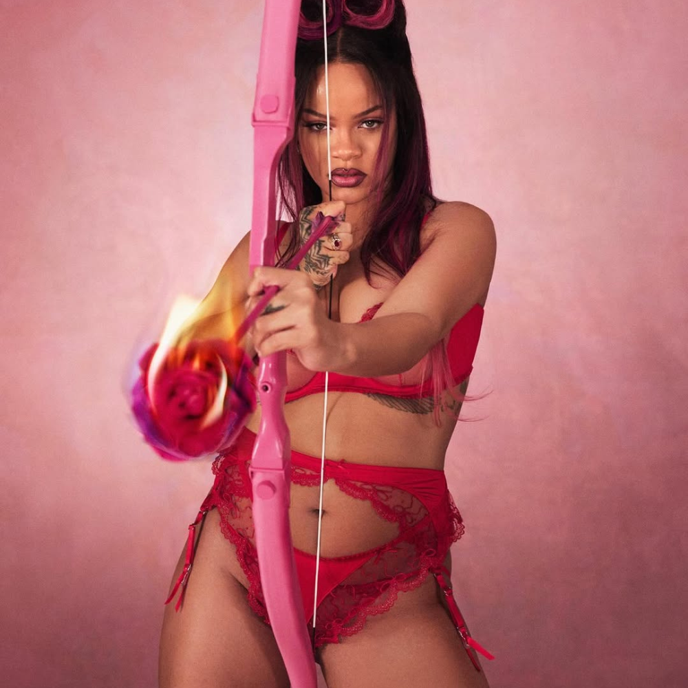 rihanna-valentines-savage-fenty-style-rave