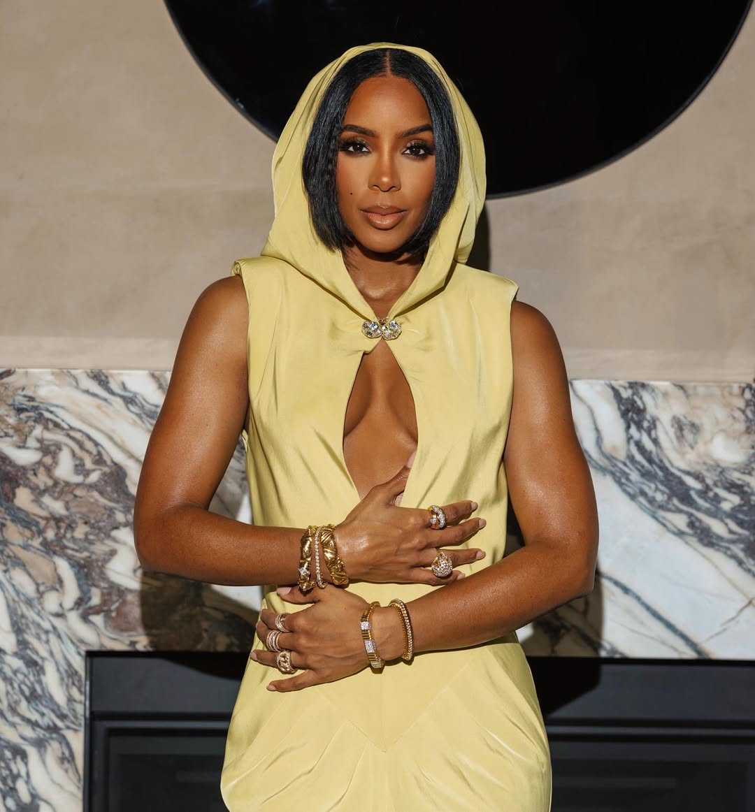 Kelly Rowland in LimeKap