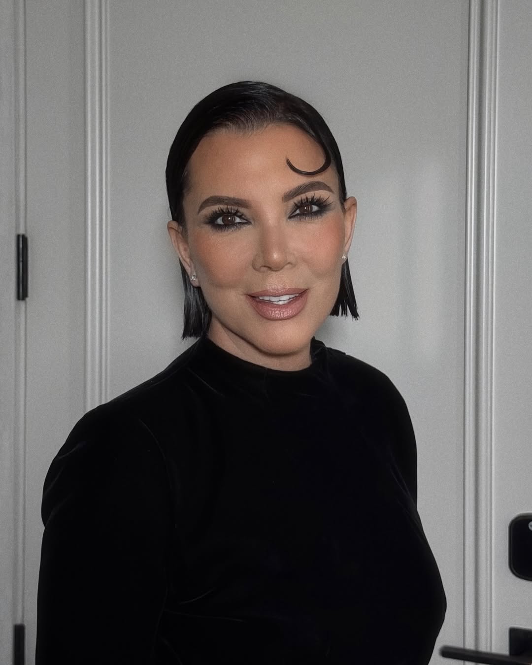 kris jenner makeup tips over 50